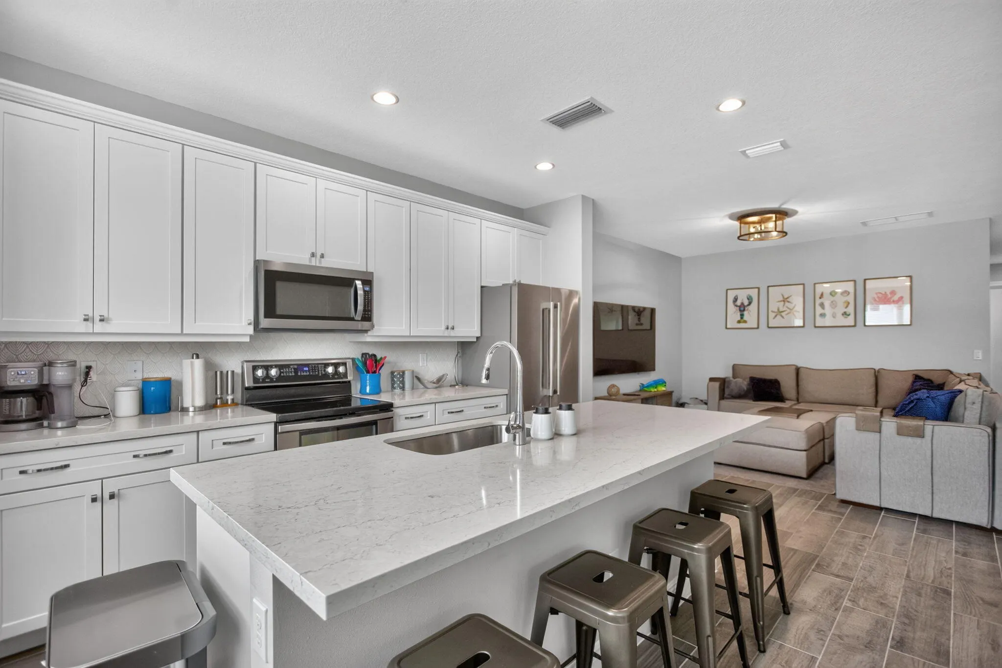 532 SANDERLING Circle