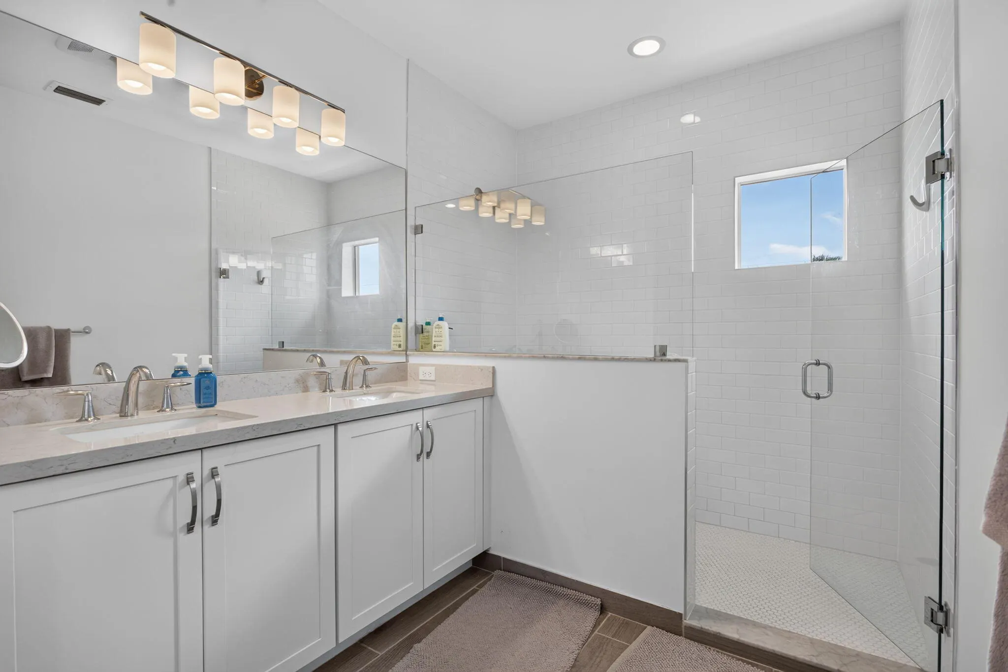 532 SANDERLING Circle