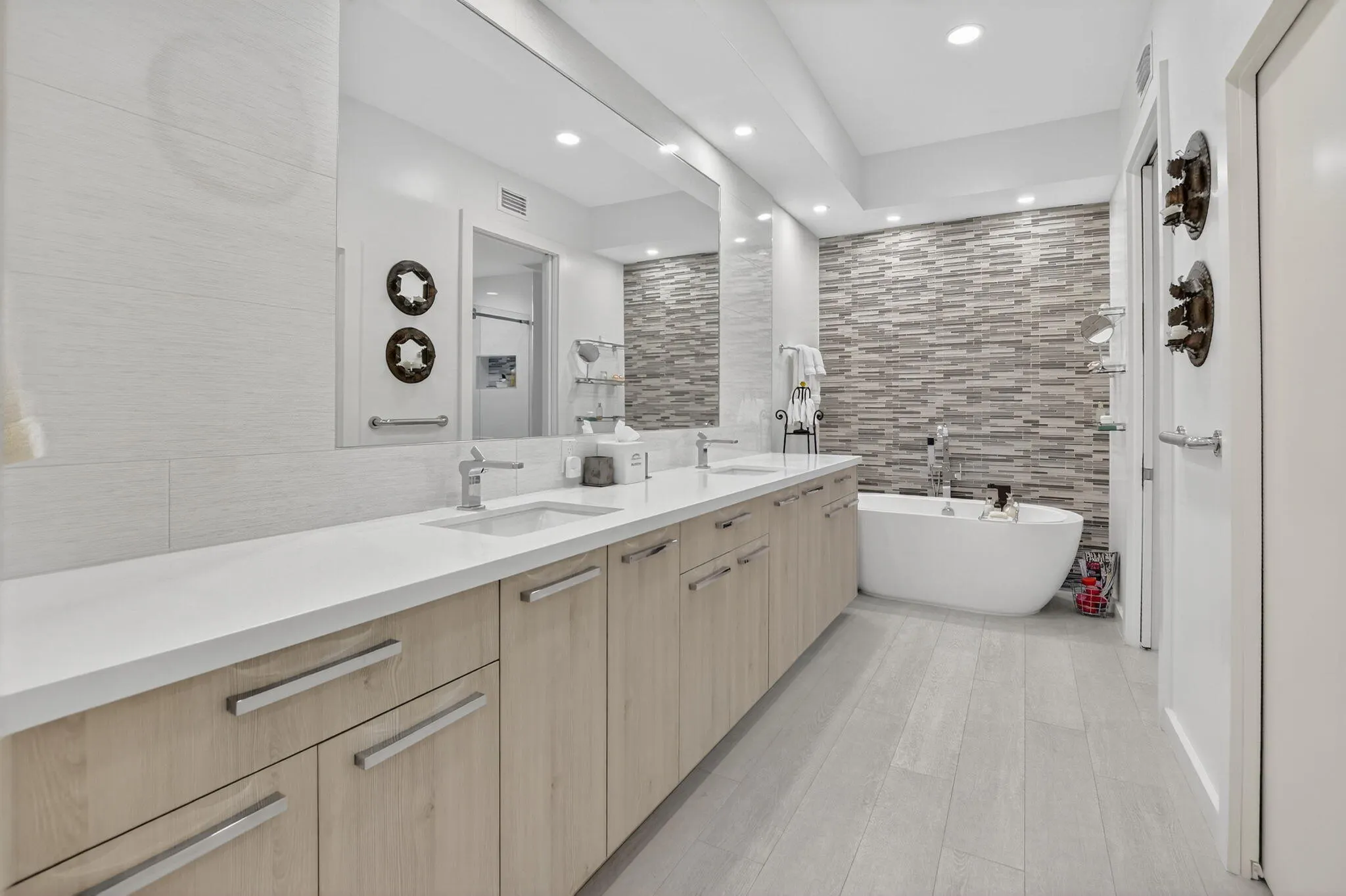 2584 Coco Plum Blvd #104