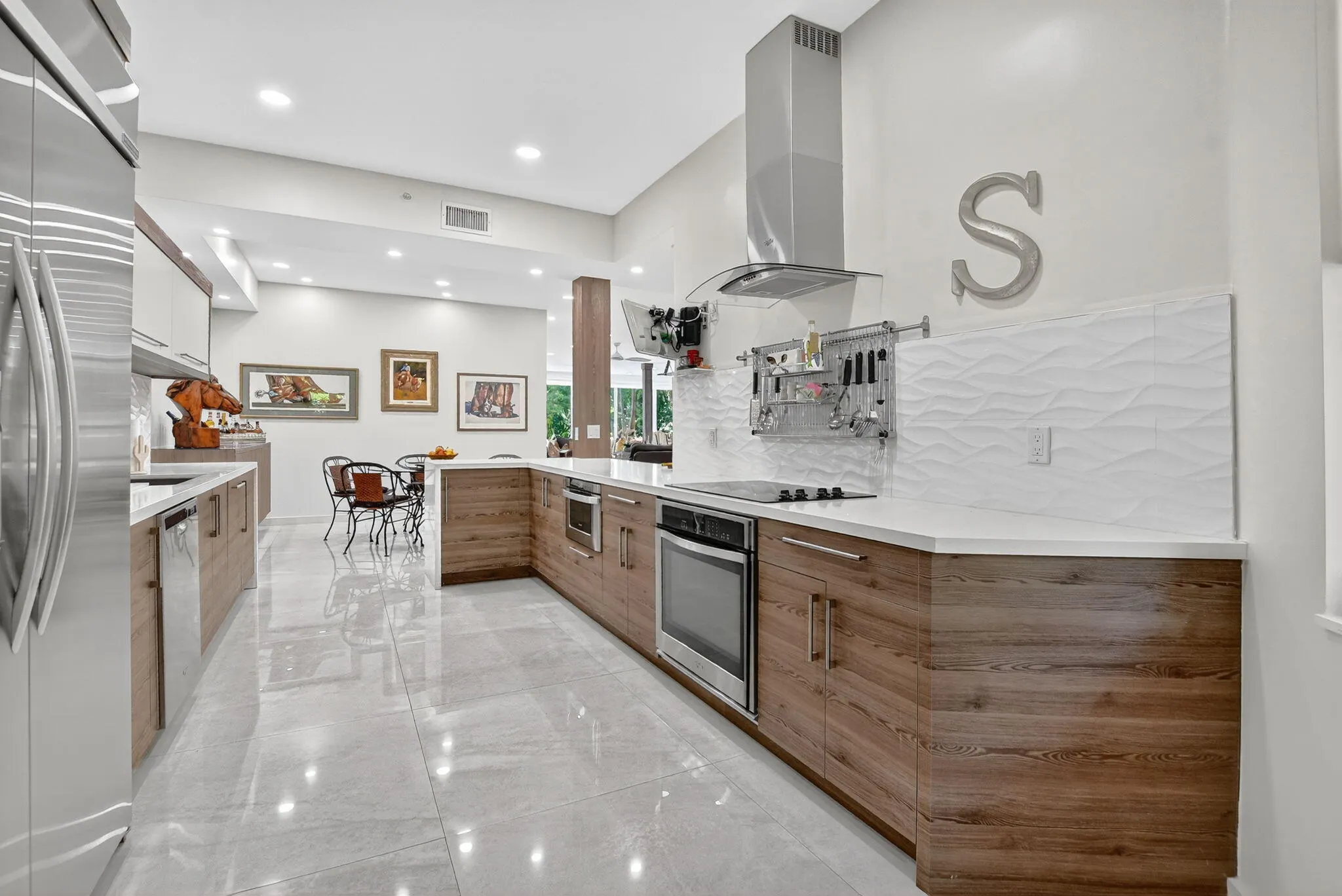 2584 Coco Plum Blvd #104