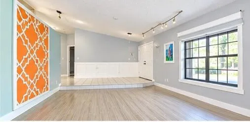 5101 NW 47TH Avenue