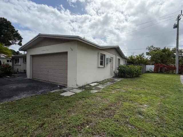 216 SE 10th Court