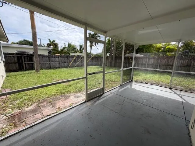 216 SE 10th Court