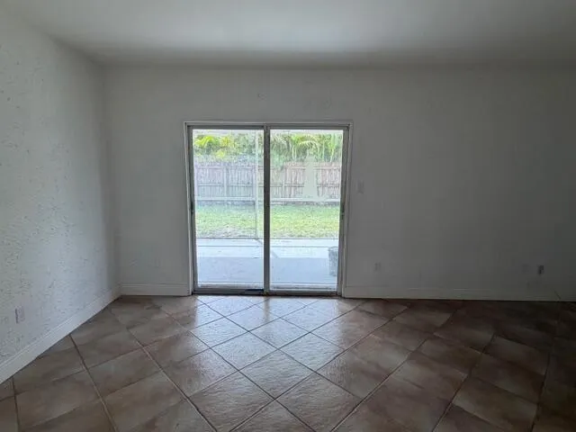 216 SE 10th Court