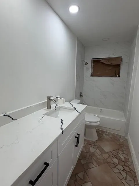 216 SE 10th Court