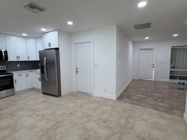 216 SE 10th Court
