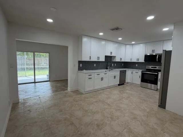 216 SE 10th Court