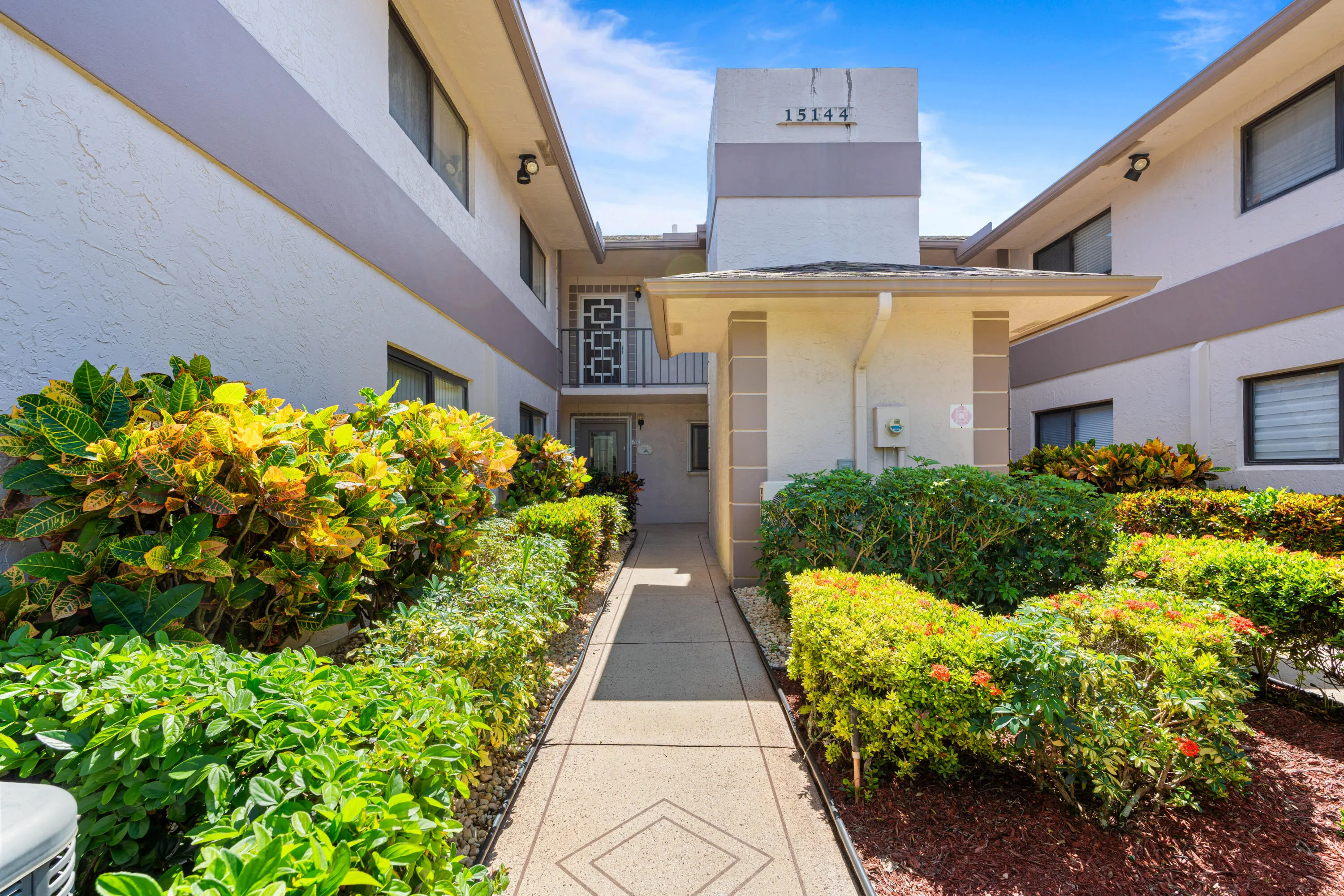 15144 ASHLAND Street #282