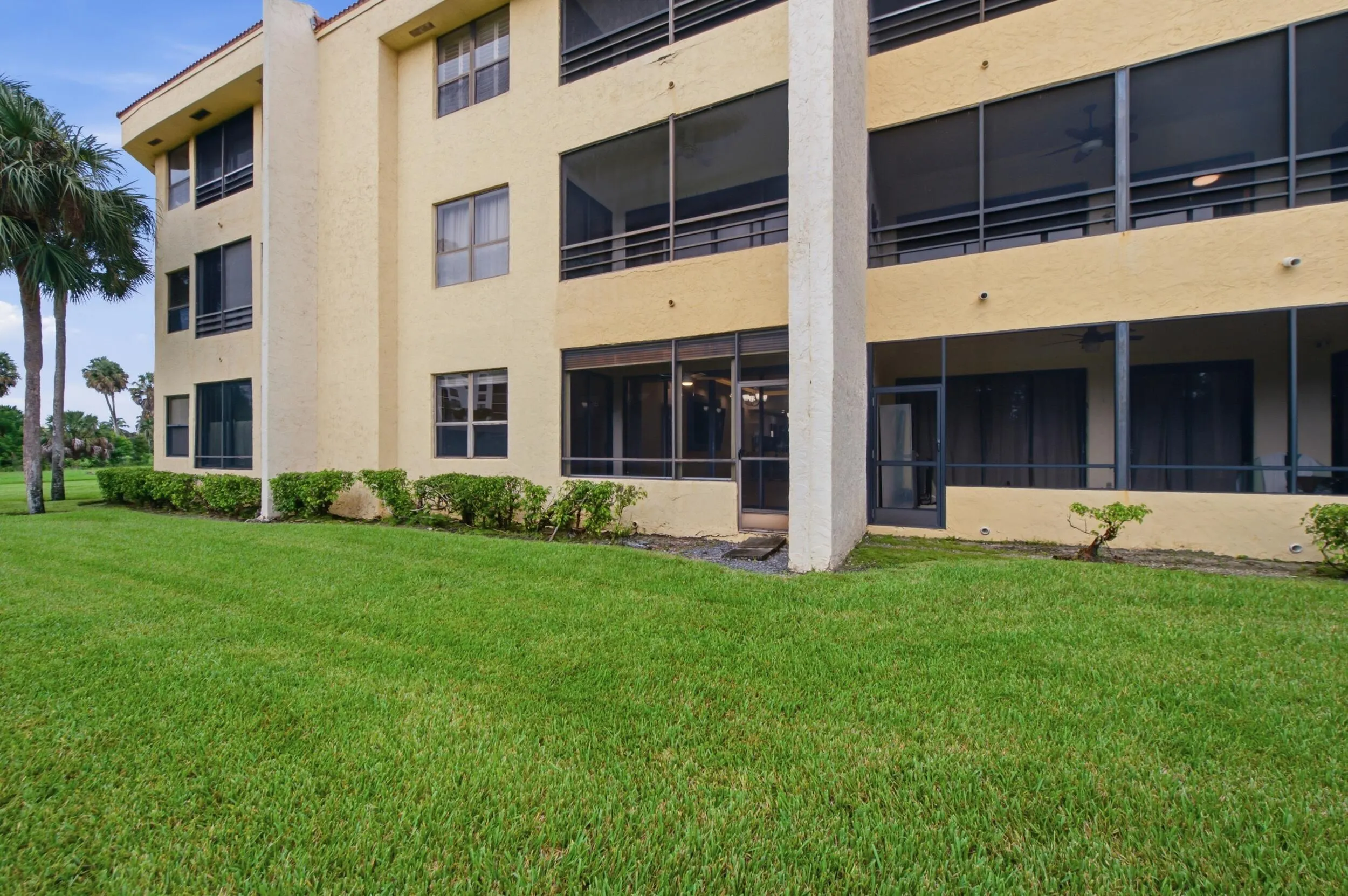 7508 LA PAZ Boulevard #107