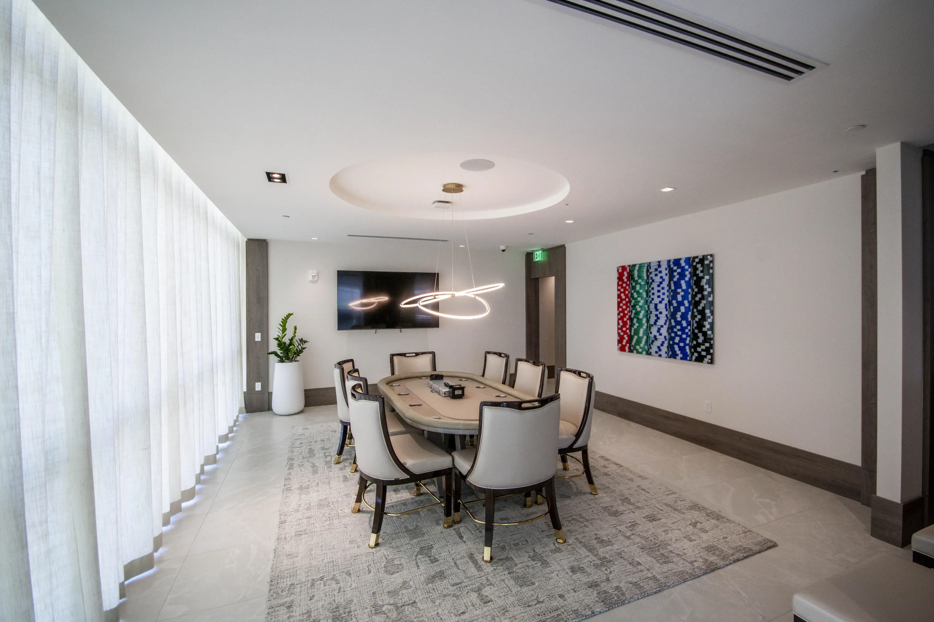 220 Lake Shore Drive #813