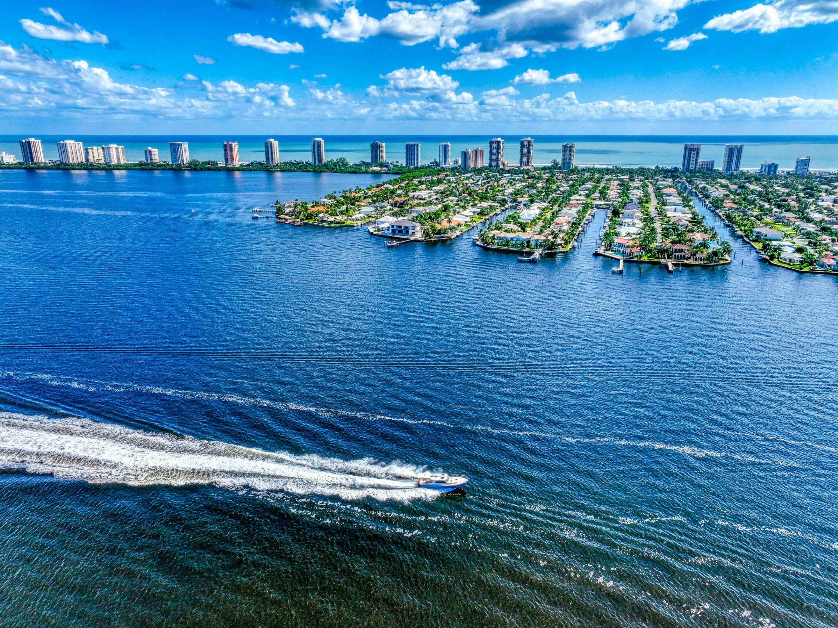 220 Lake Shore Drive #813