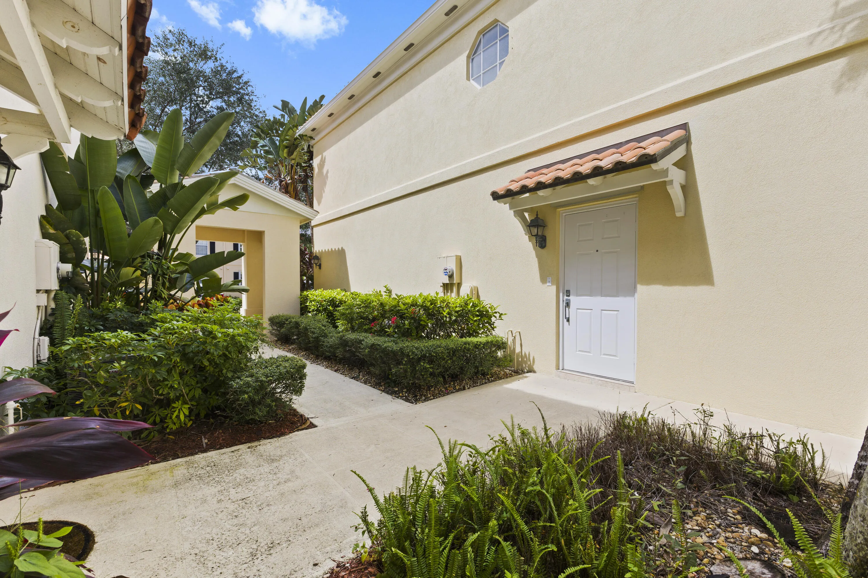 2006 W Tigris Drive