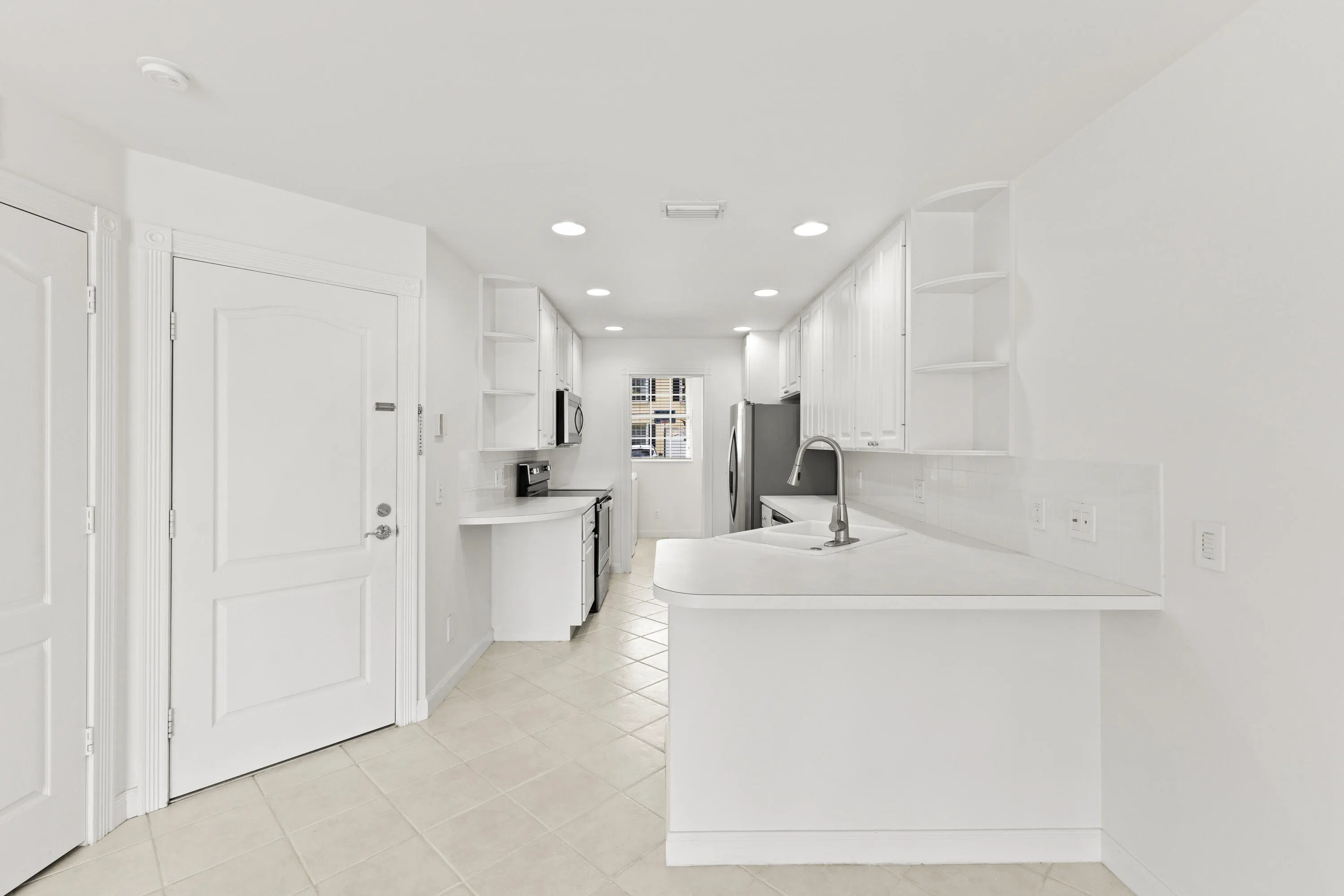 2006 W Tigris Drive