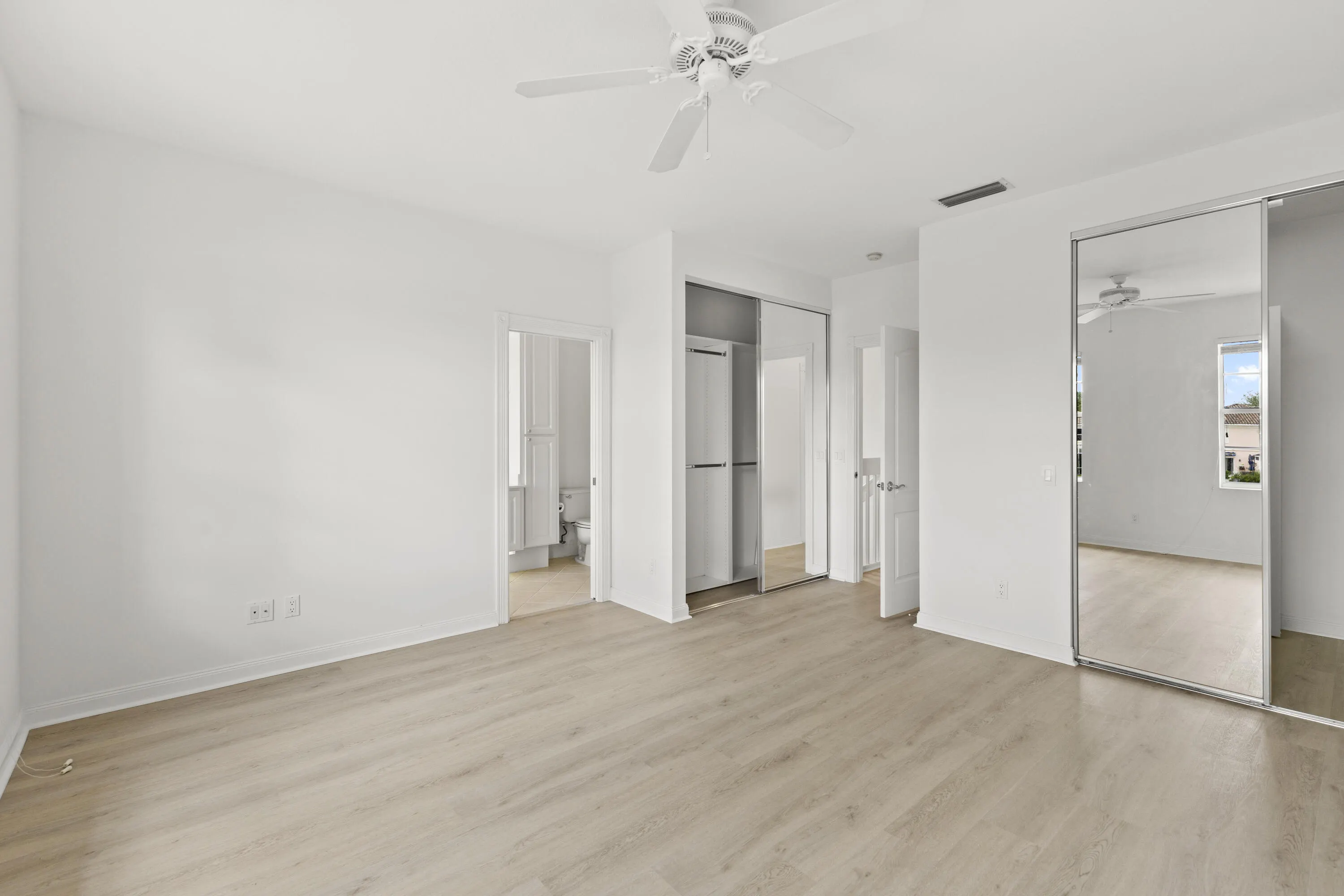 2006 W Tigris Drive