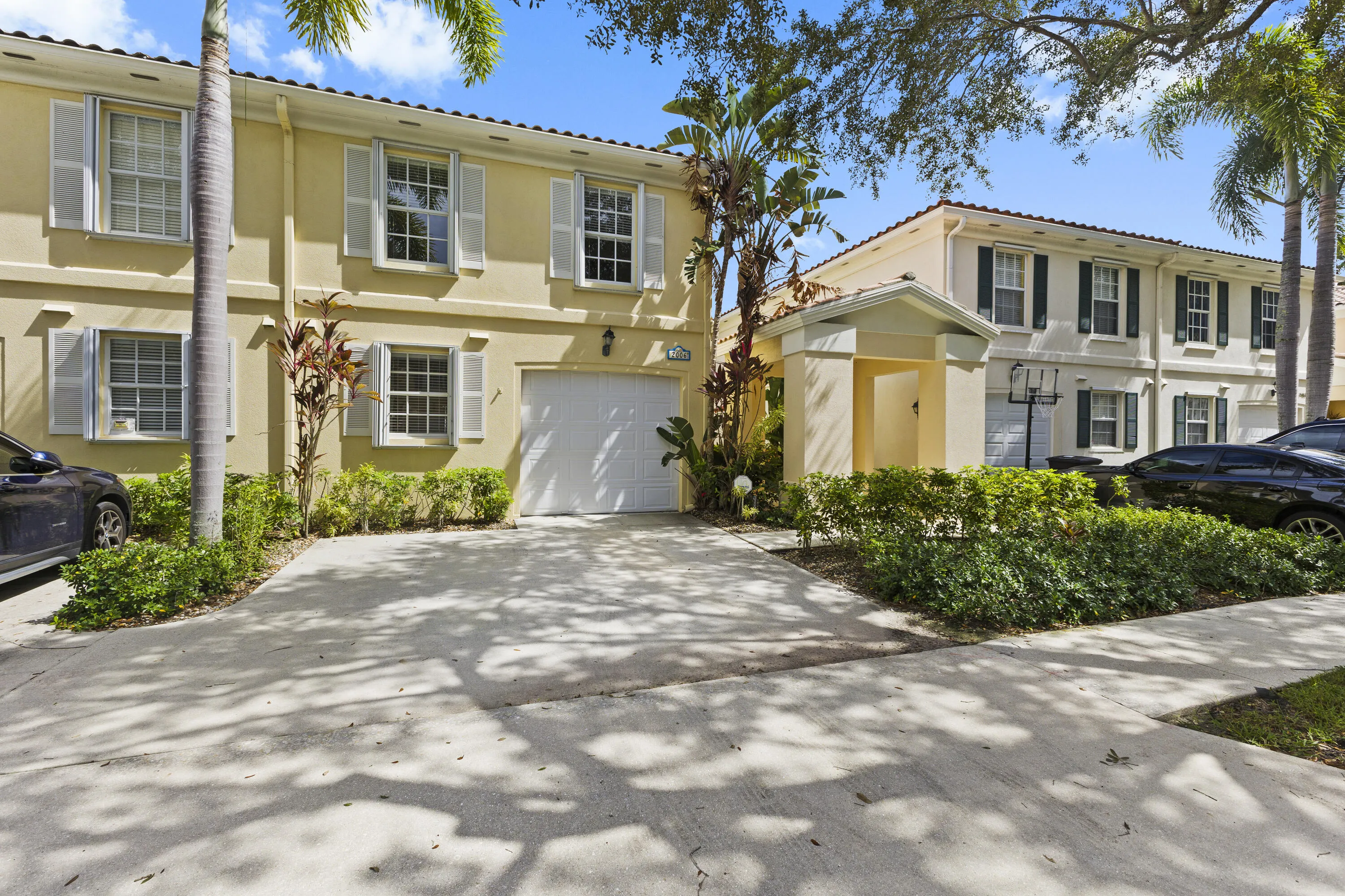 2006 W Tigris Drive