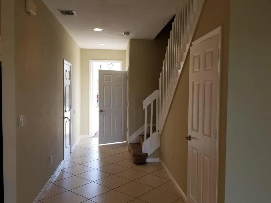 984 LUCAYA Drive
