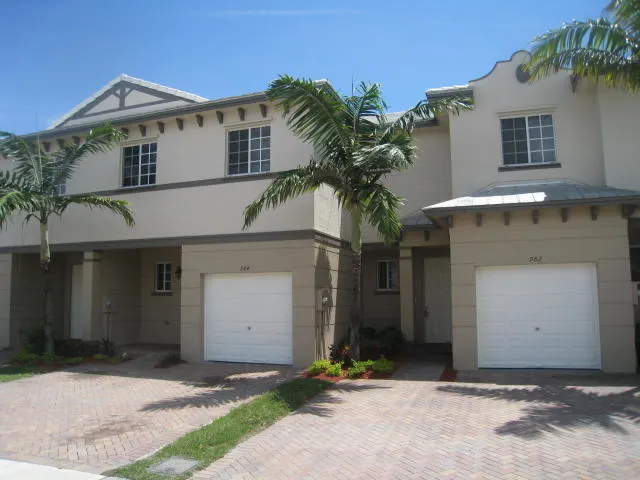 984 LUCAYA Drive