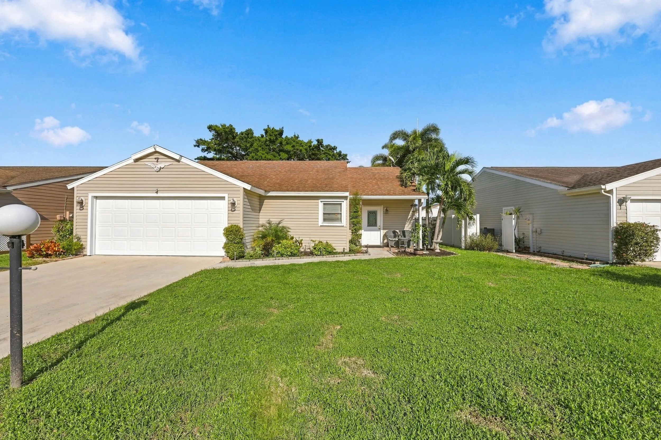 5215 Canal Circle W
