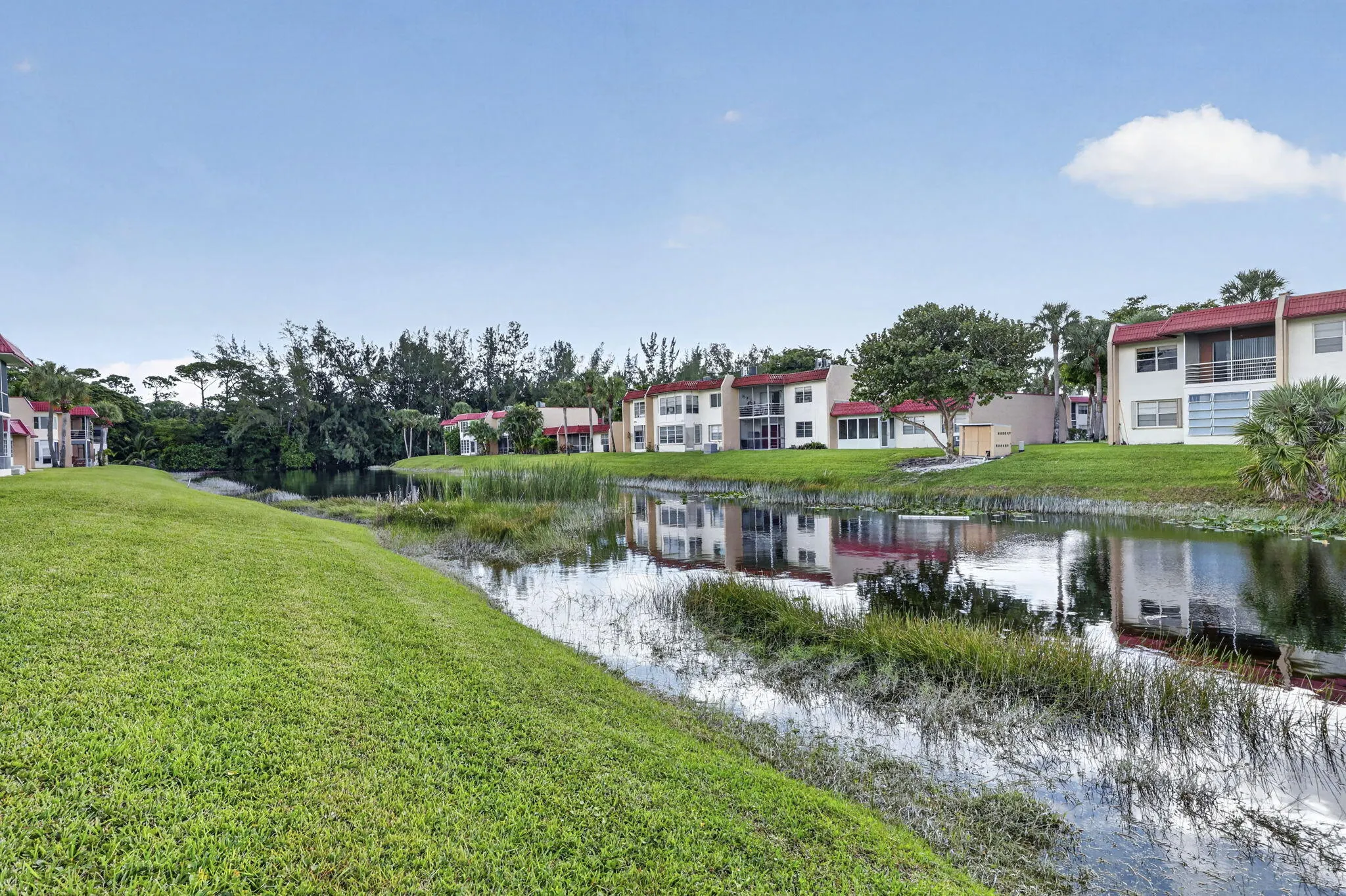 190 Lake Dora Drive #190