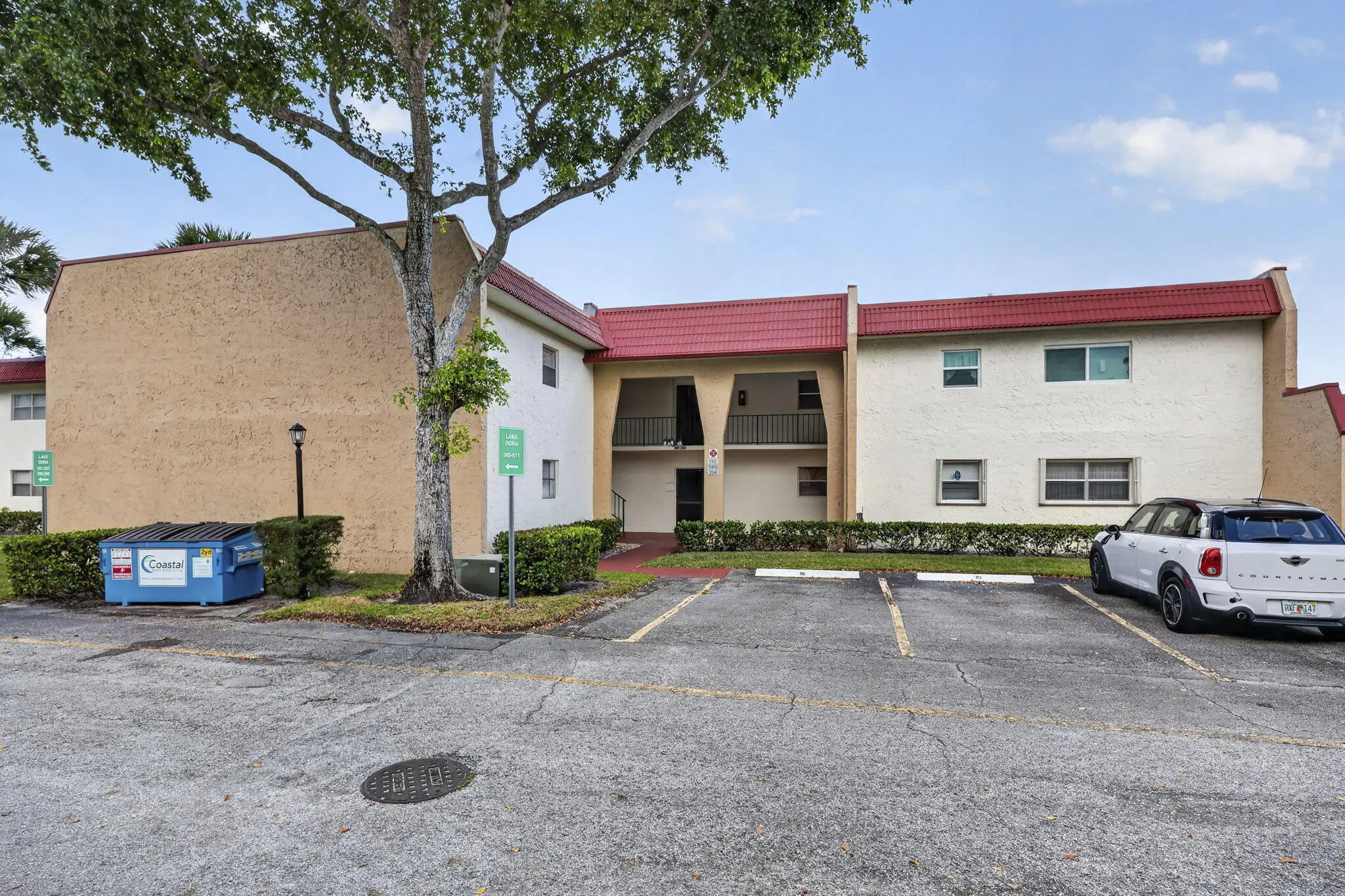 190 Lake Dora Drive #190