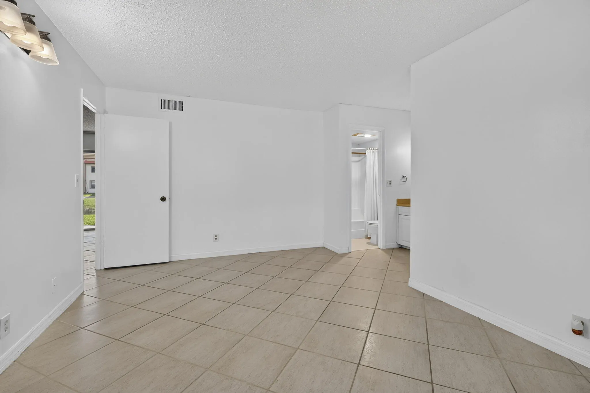 190 Lake Dora Drive #190