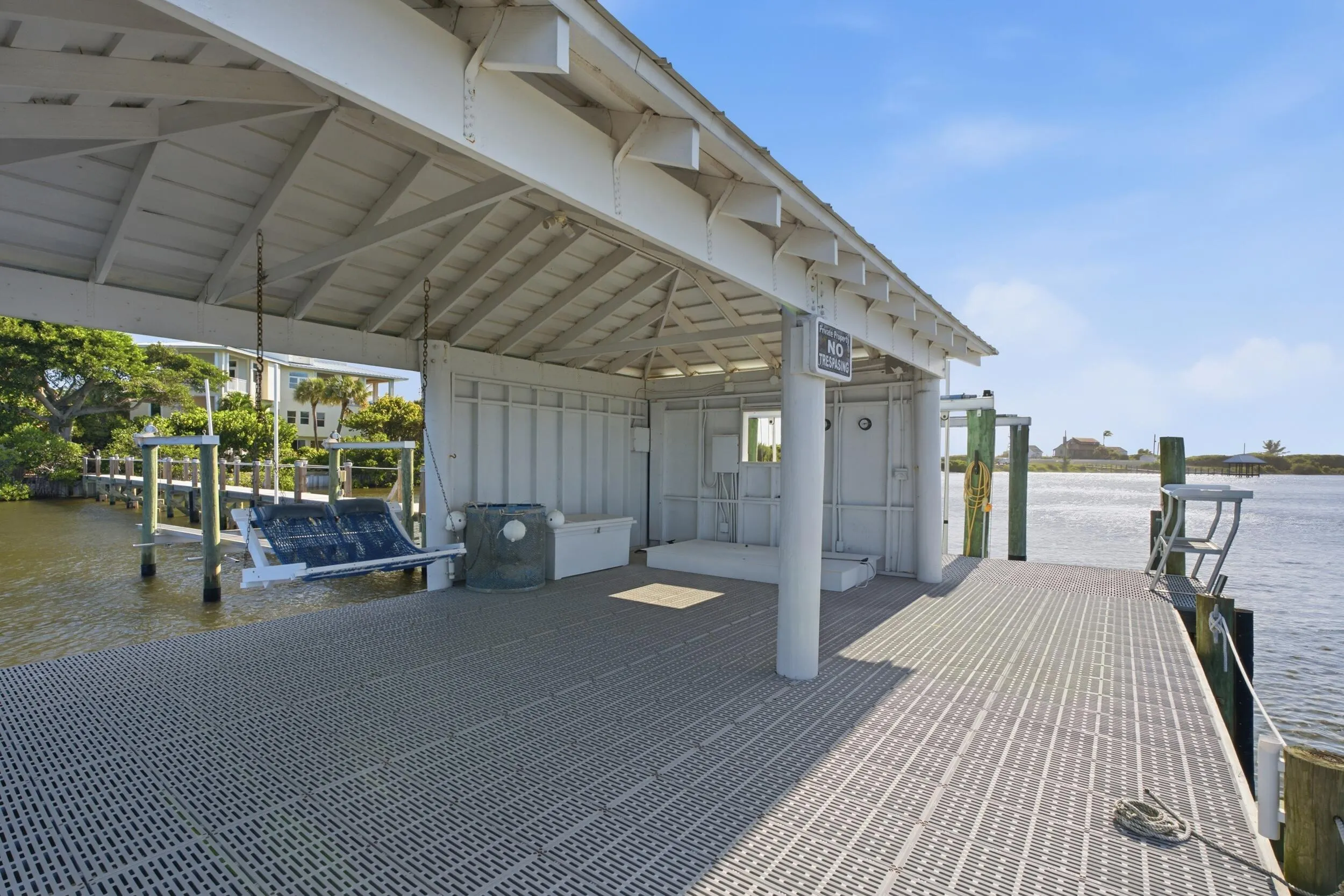 278 SE Macarthur Boulevard