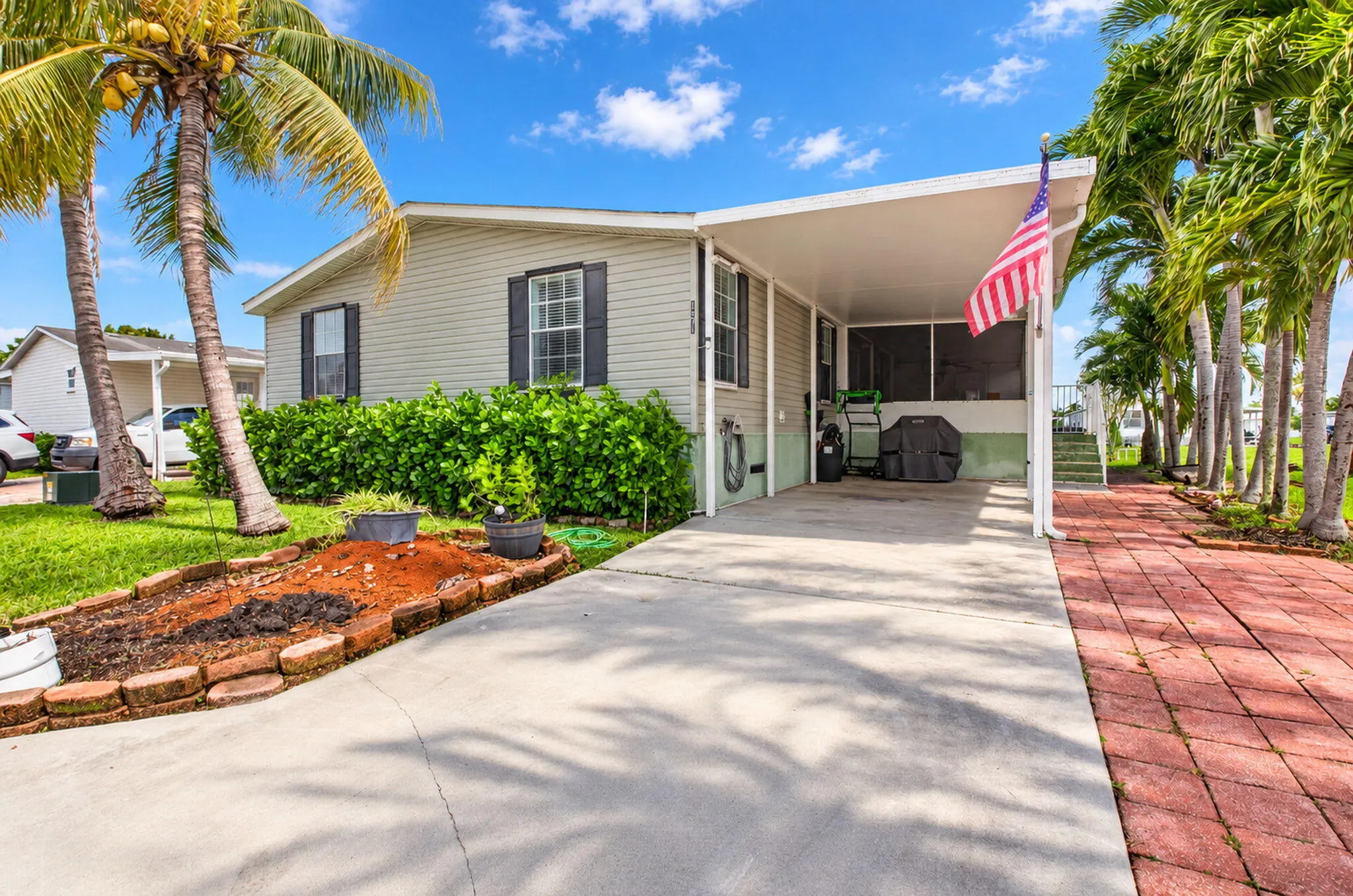 1571 SW 65TH Terrace