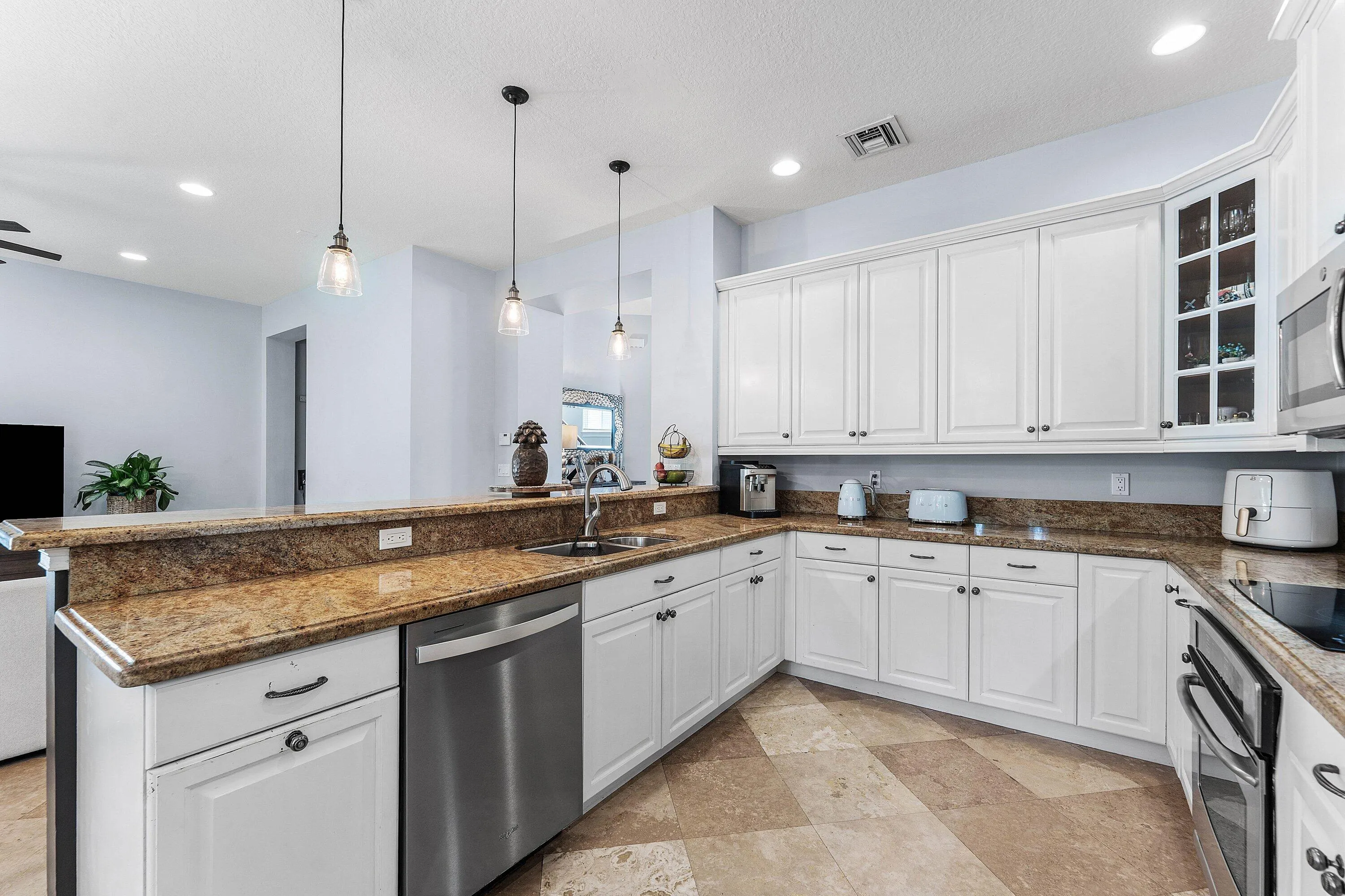 115 VIA POINCIANA Lane
