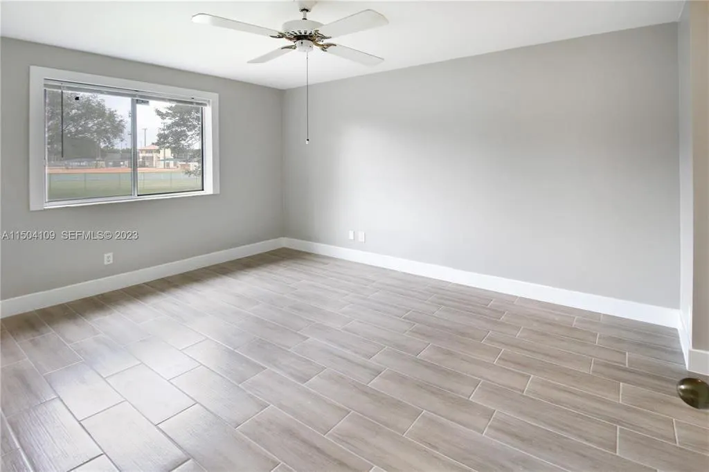1143 CORAL CLUB Drive #1143