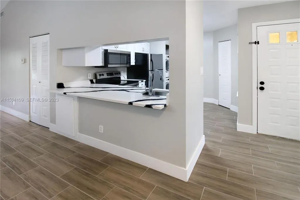 1143 CORAL CLUB Drive #1143