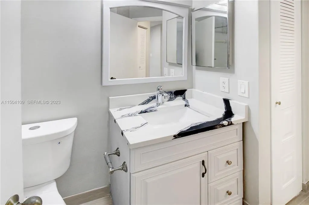1143 CORAL CLUB Drive #1143
