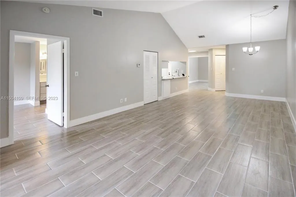 1143 CORAL CLUB Drive #1143