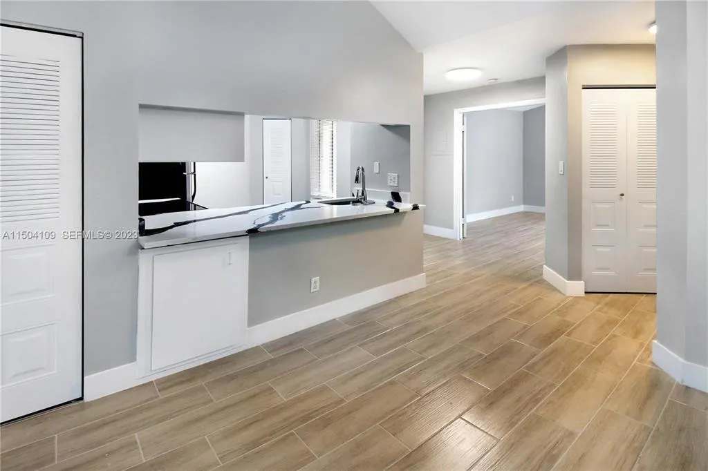 1143 CORAL CLUB Drive #1143