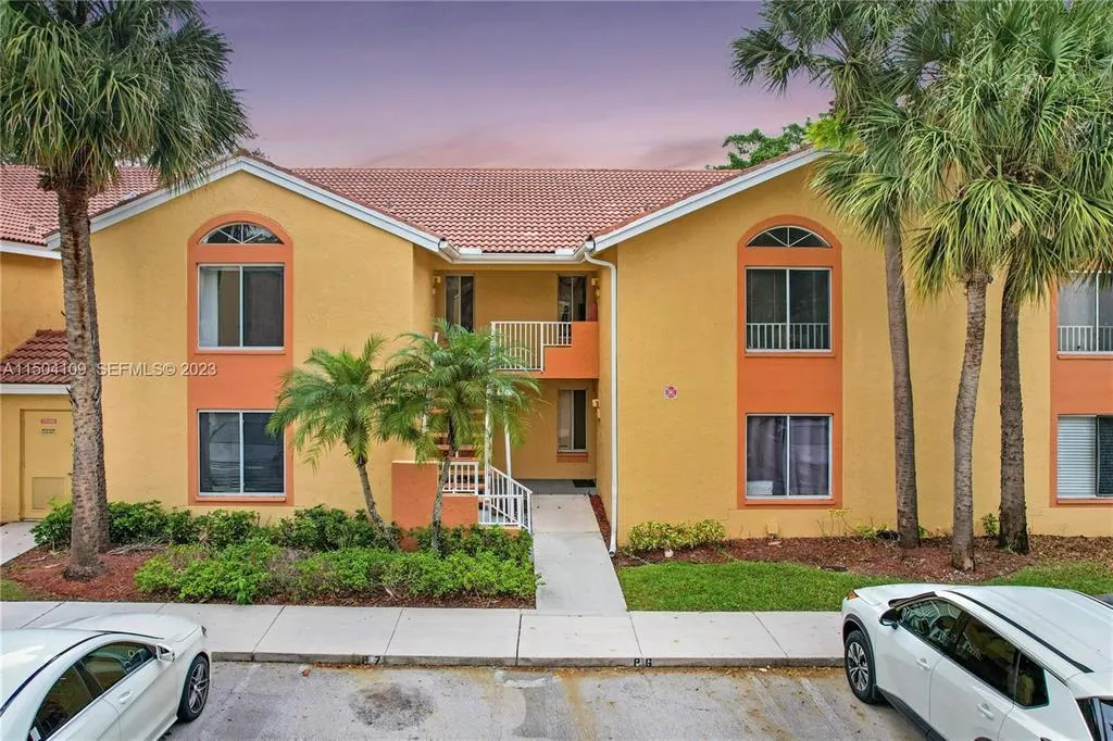 1143 CORAL CLUB Drive #1143