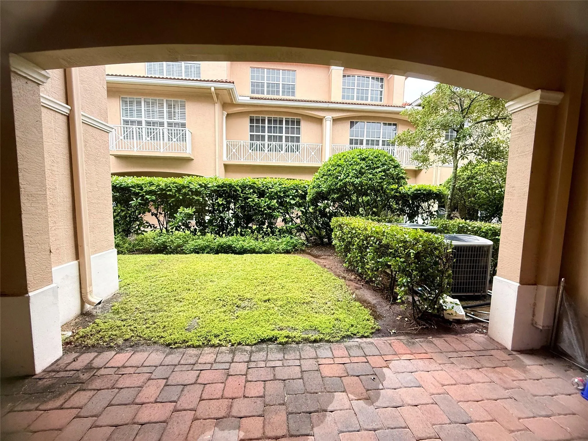 4804 SAWGRASS BREEZE Drive