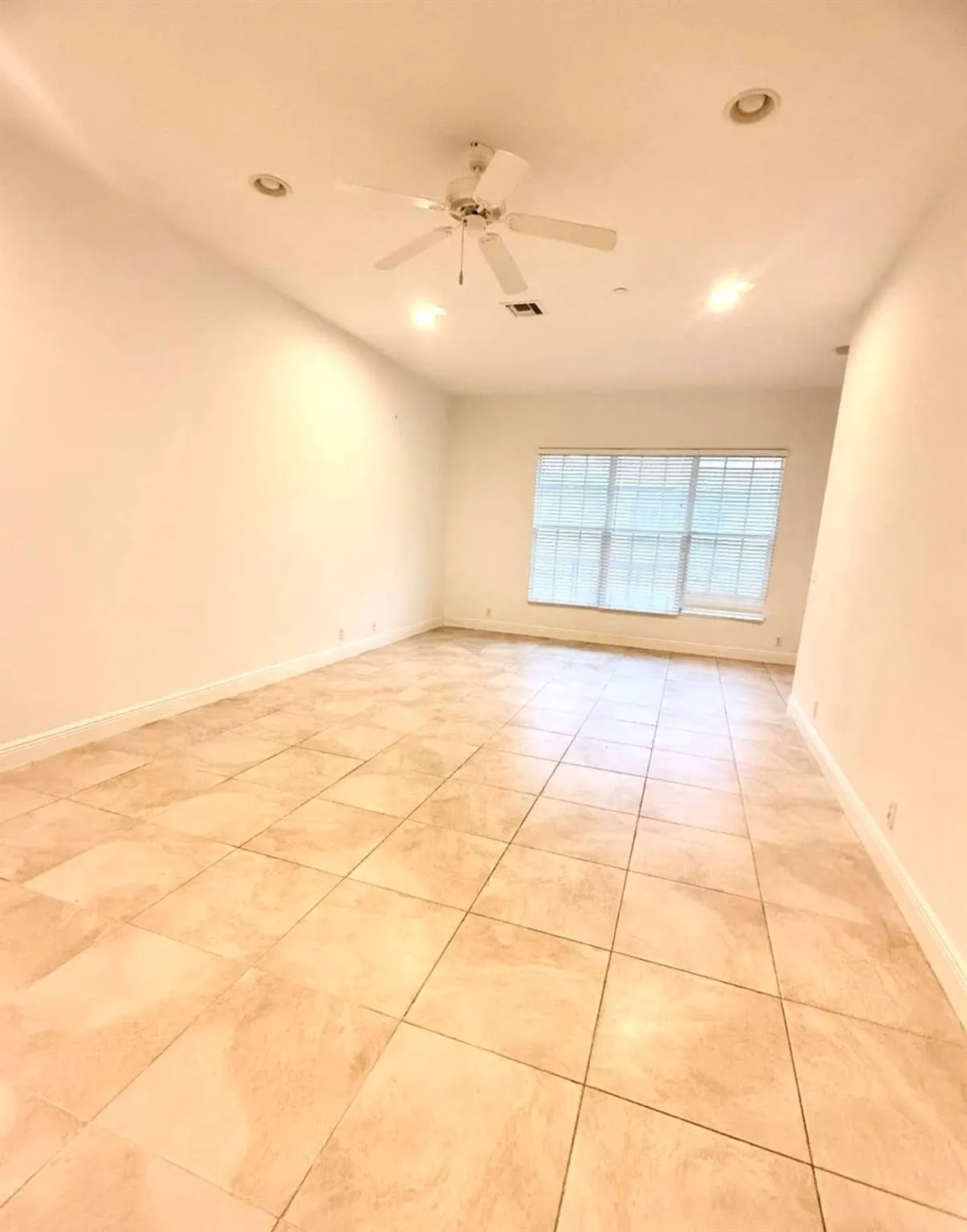 4804 SAWGRASS BREEZE Drive