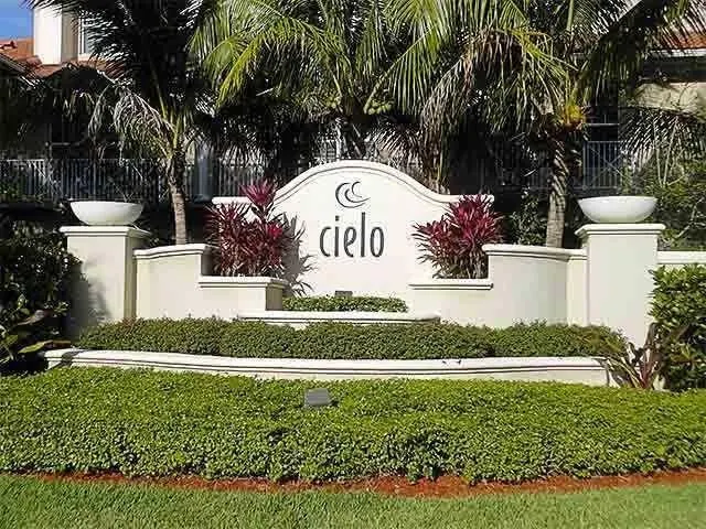 4804 SAWGRASS BREEZE Drive