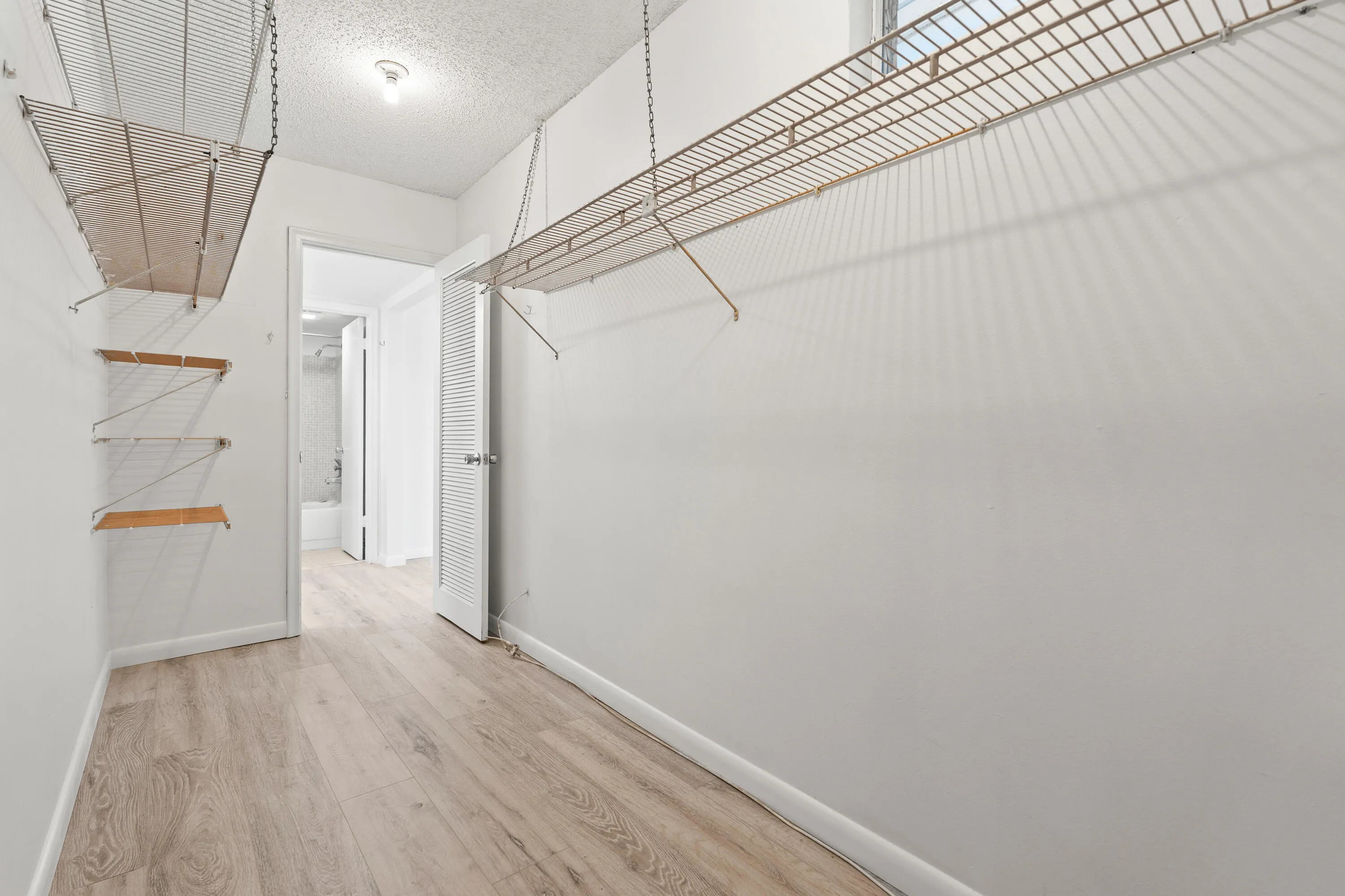 401 Greenbrier A