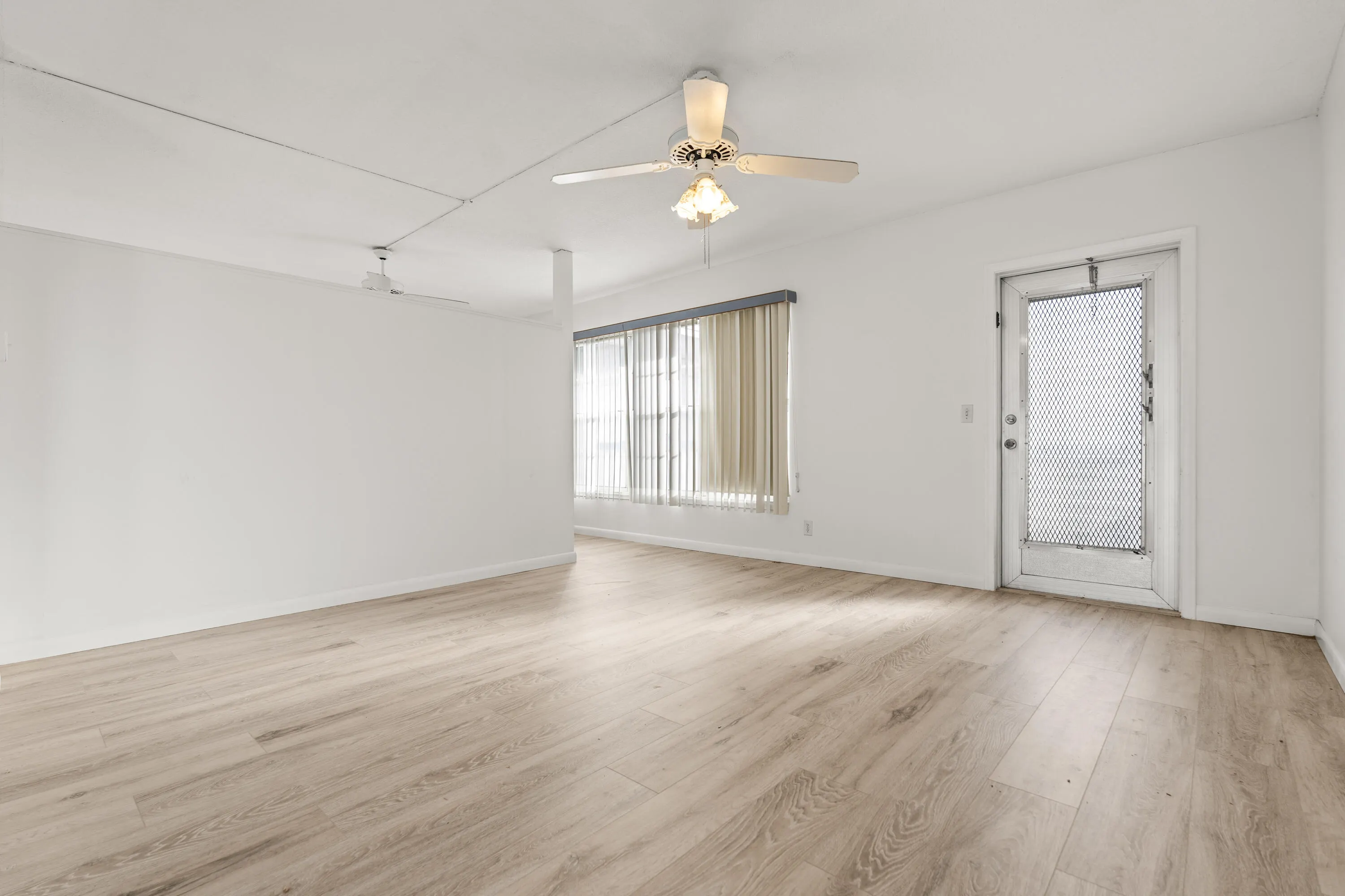 401 Greenbrier A
