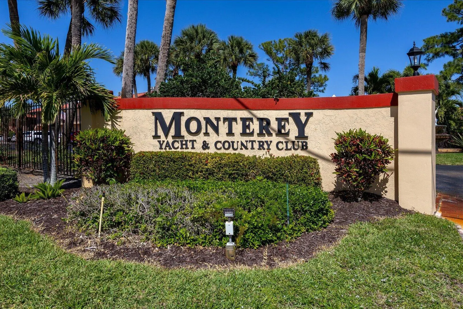 1943 SW PALM CITY Road #22-D