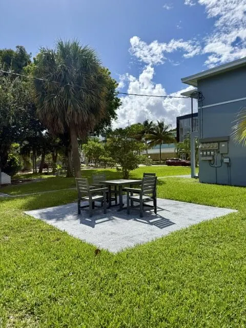 115 LUCERNE Avenue #1