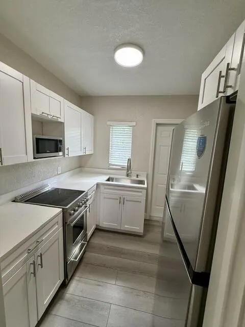 115 LUCERNE Avenue #1