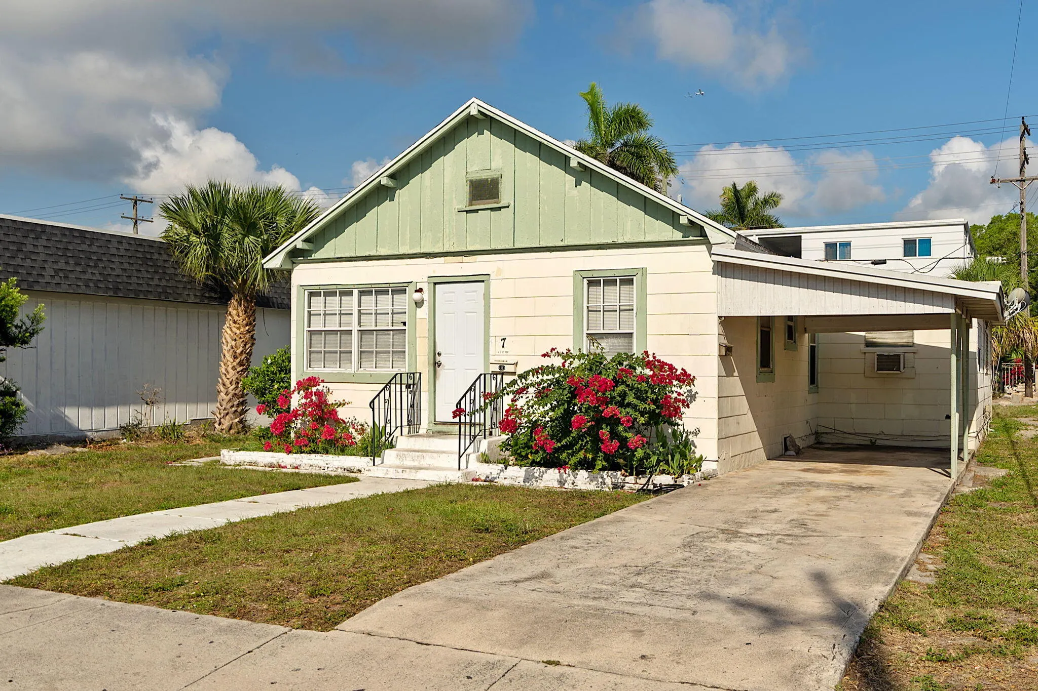 7 N C Street