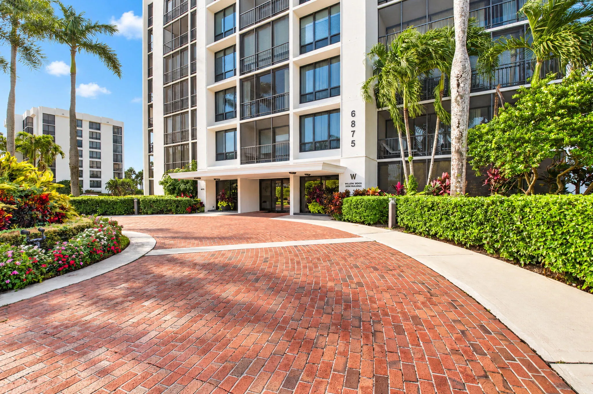 6875 Willow Wood Drive #2076