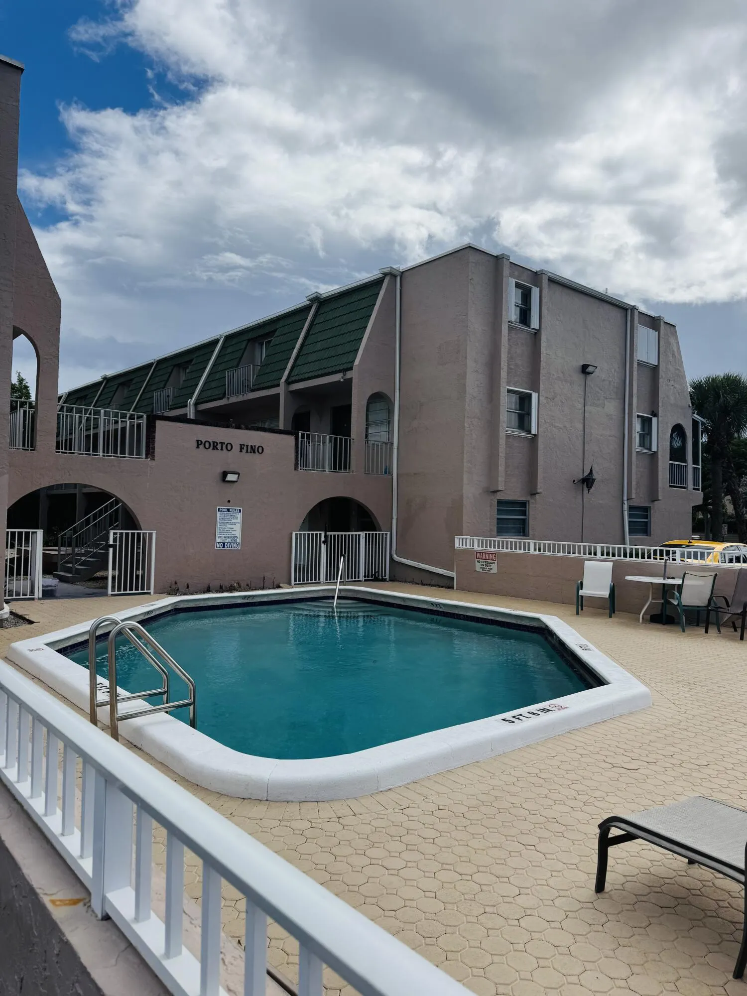 1100 SE 4TH Avenue #1
