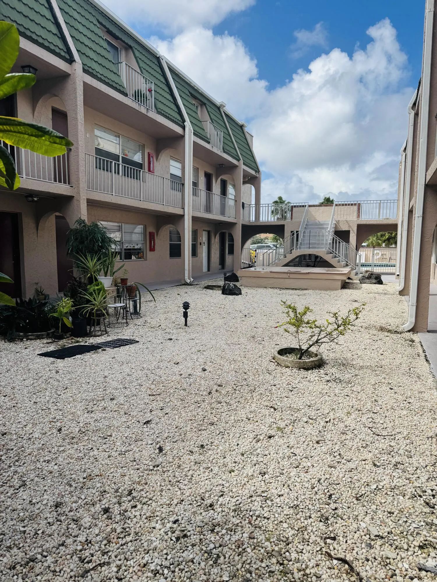 1100 SE 4TH Avenue #1