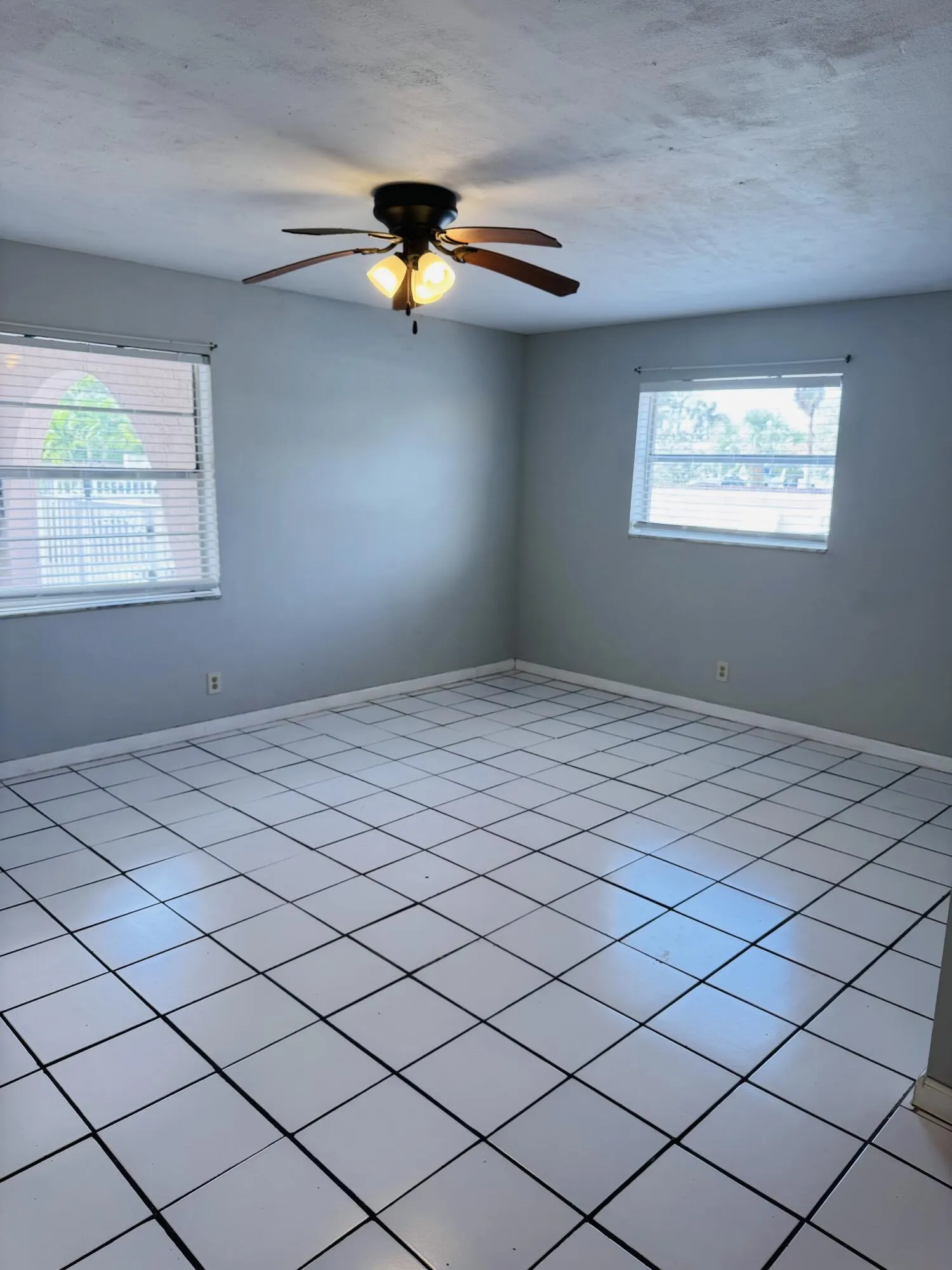 1100 SE 4TH Avenue #1