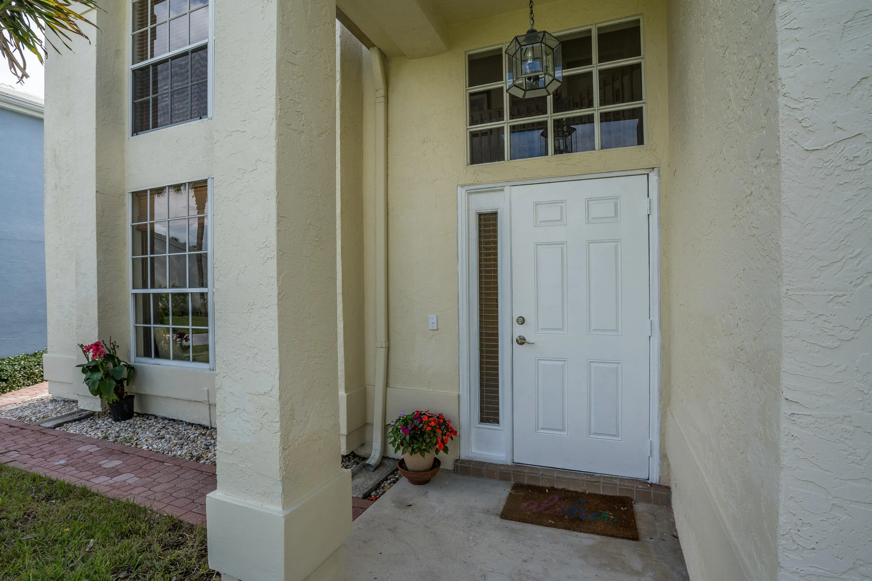 18205 SE Fairview Circle