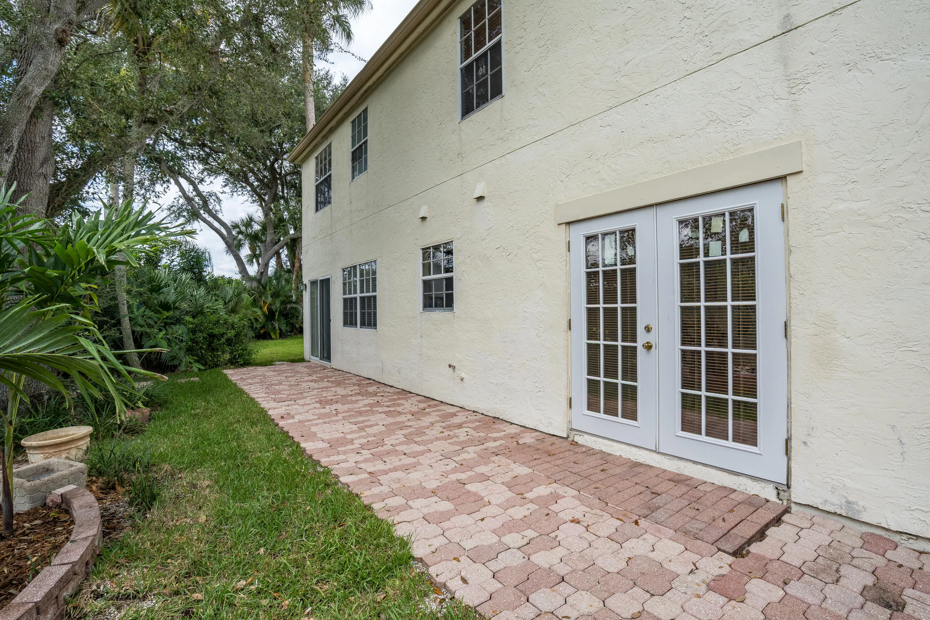 18205 SE Fairview Circle