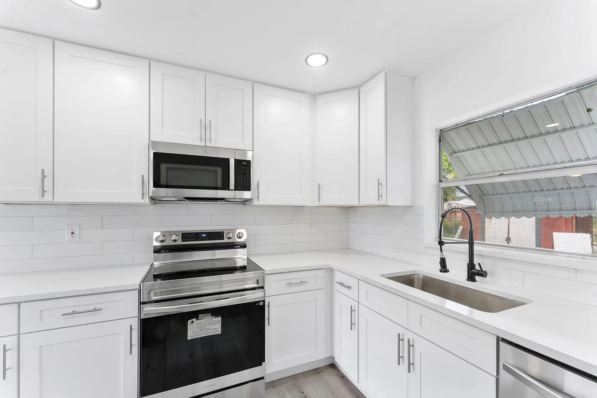 316 NW 6th Court